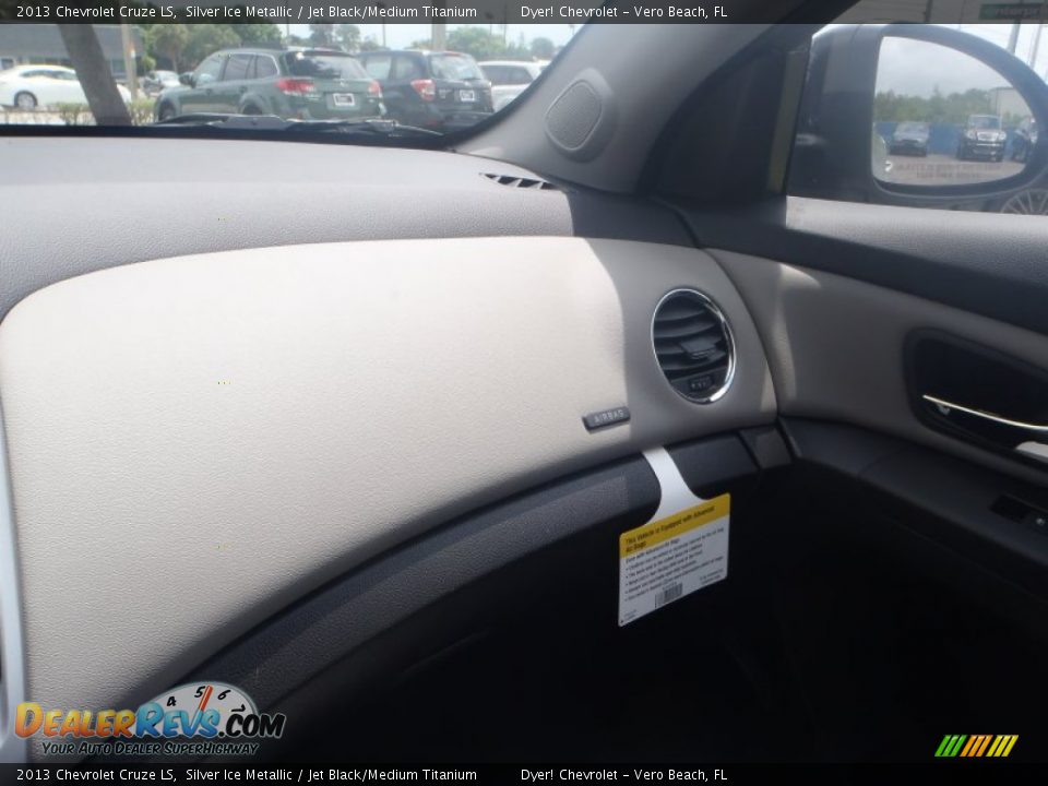 2013 Chevrolet Cruze LS Silver Ice Metallic / Jet Black/Medium Titanium Photo #13