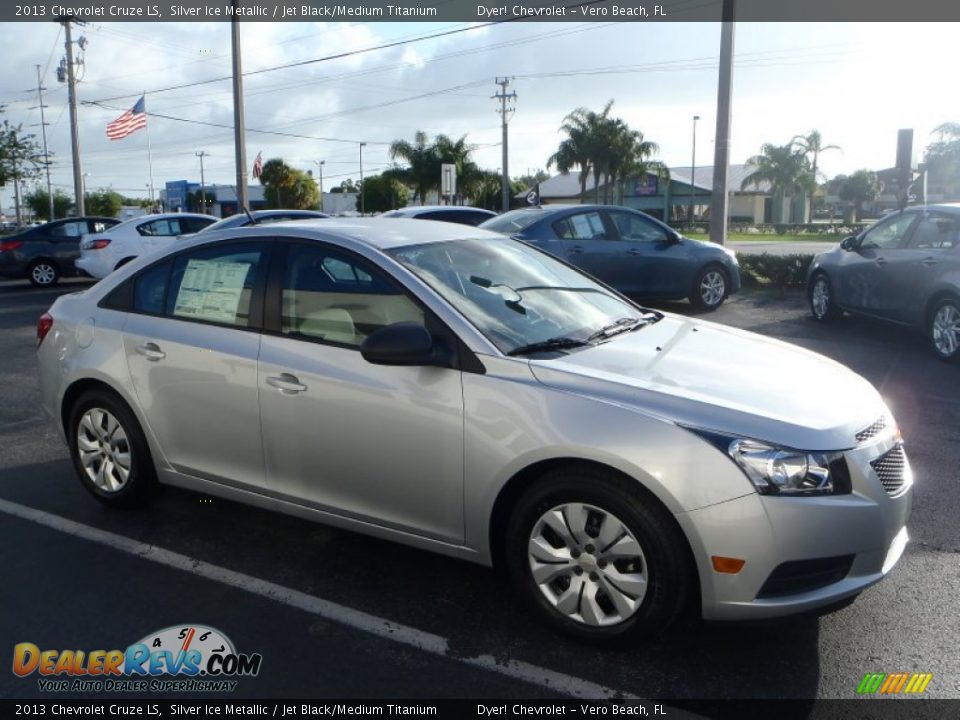 2013 Chevrolet Cruze LS Silver Ice Metallic / Jet Black/Medium Titanium Photo #6