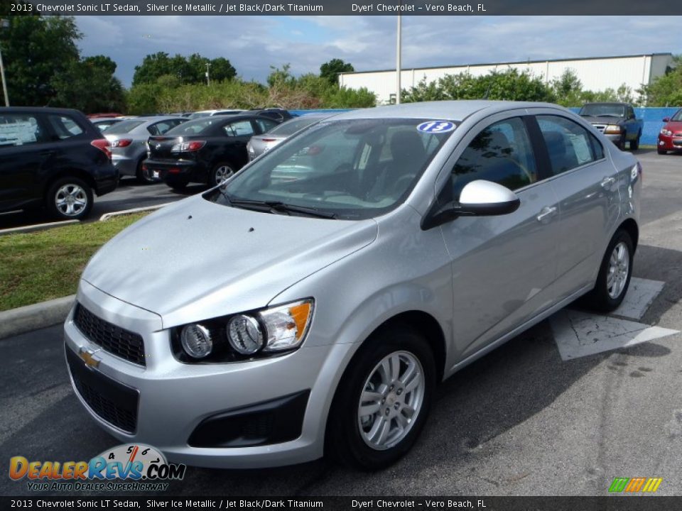 Front 3/4 View of 2013 Chevrolet Sonic LT Sedan Photo #1