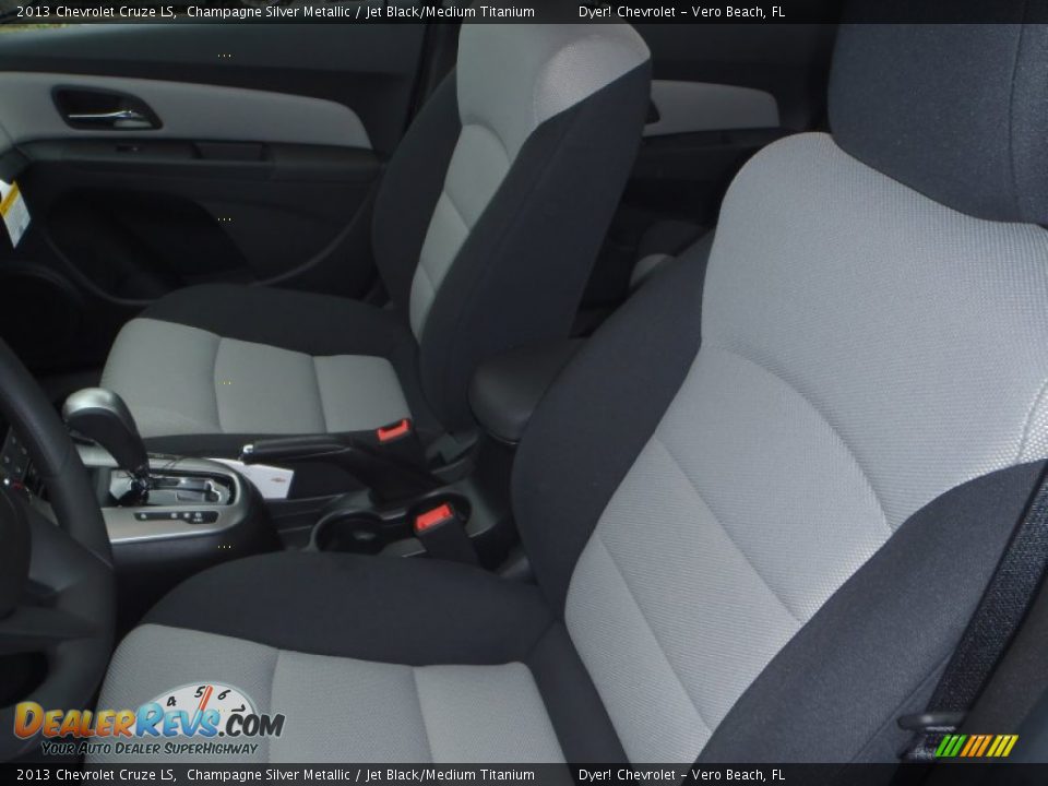 2013 Chevrolet Cruze LS Champagne Silver Metallic / Jet Black/Medium Titanium Photo #9
