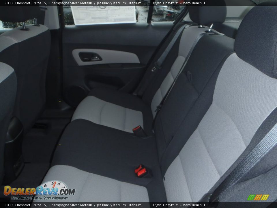 2013 Chevrolet Cruze LS Champagne Silver Metallic / Jet Black/Medium Titanium Photo #14