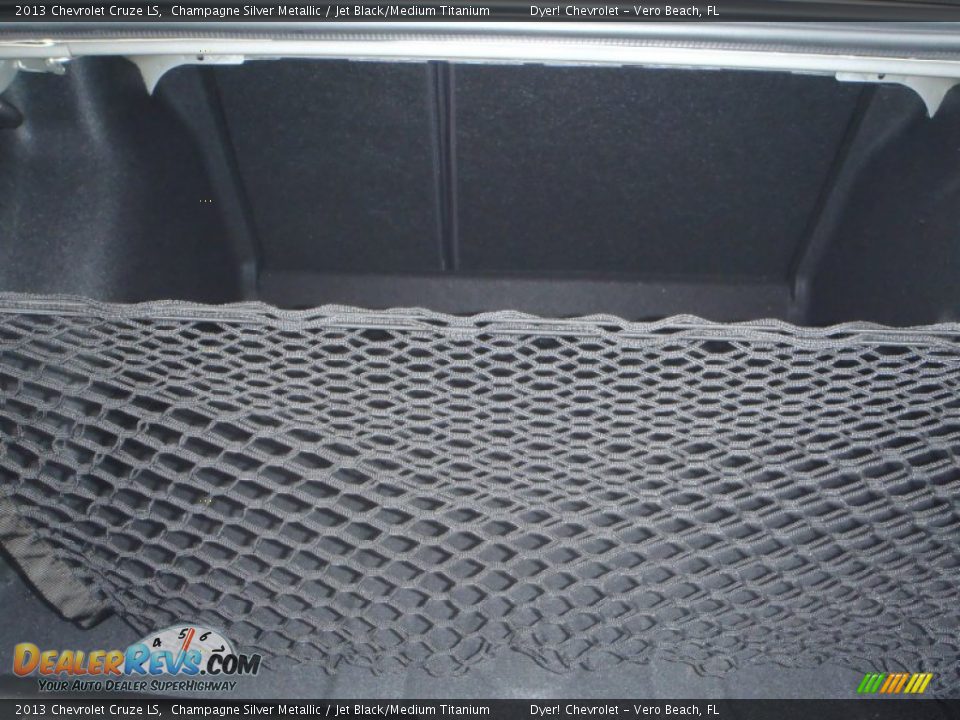 2013 Chevrolet Cruze LS Champagne Silver Metallic / Jet Black/Medium Titanium Photo #15