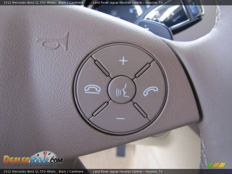 2012 Mercedes-Benz GL 550 4Matic Black / Cashmere Photo #16