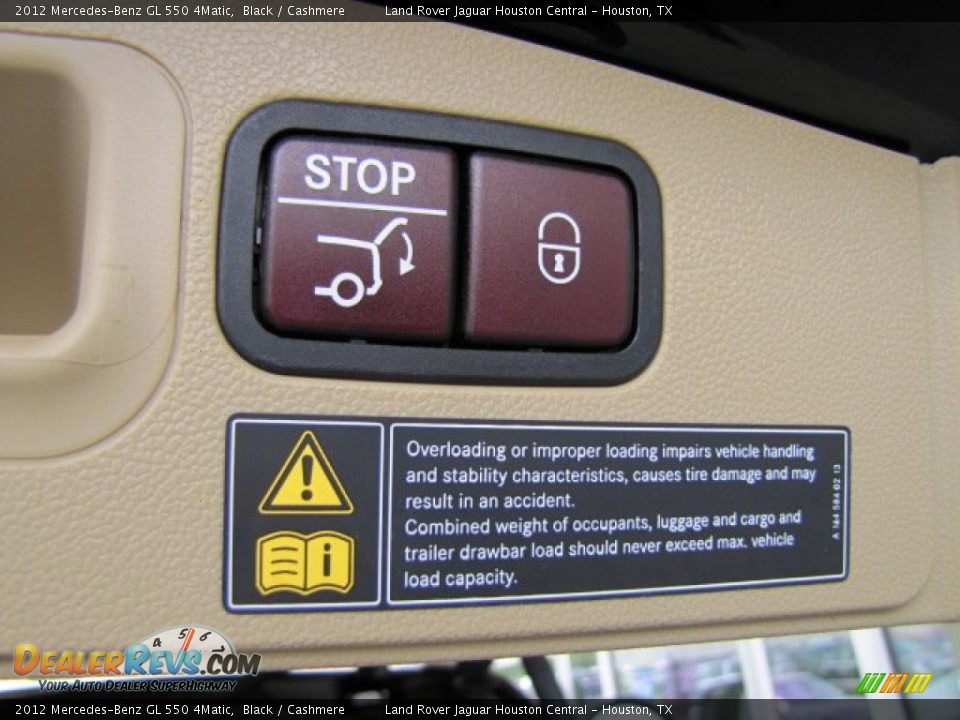 2012 Mercedes-Benz GL 550 4Matic Black / Cashmere Photo #33
