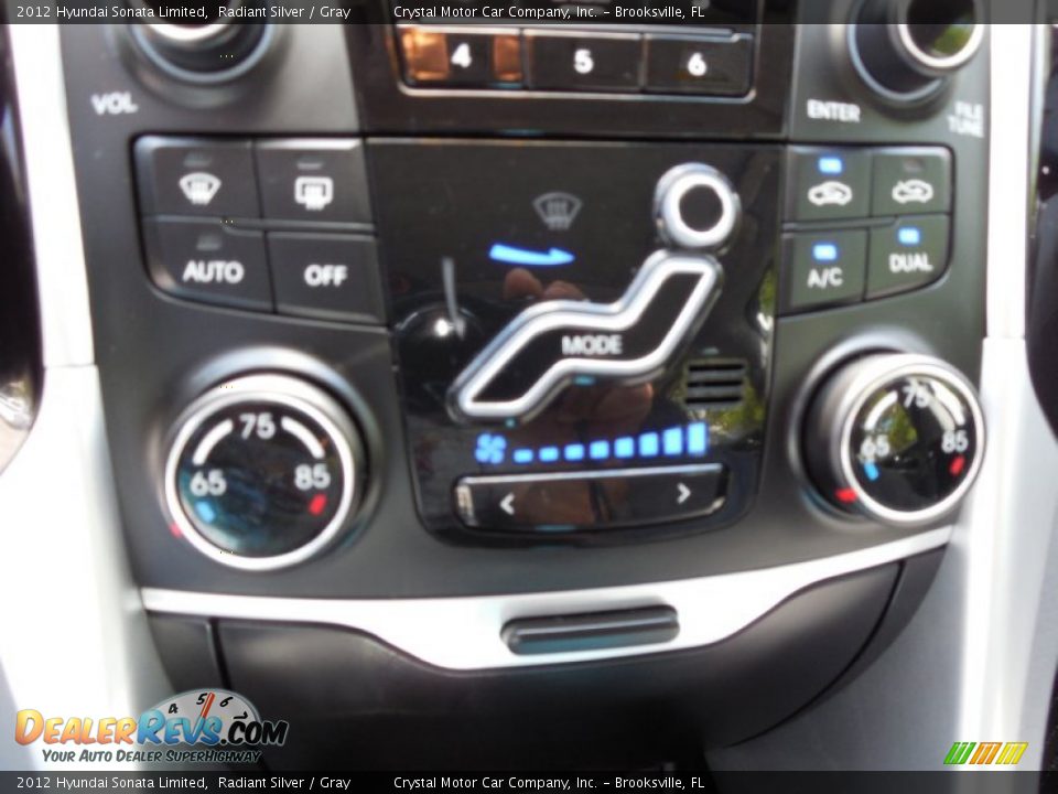 2012 Hyundai Sonata Limited Radiant Silver / Gray Photo #20