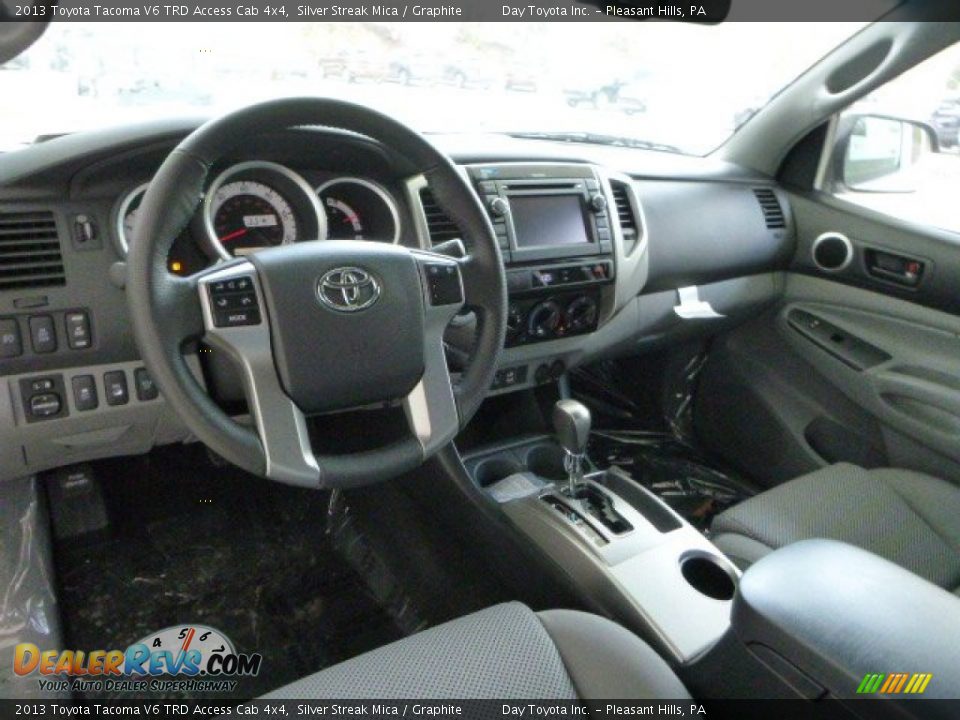 2013 Toyota Tacoma V6 TRD Access Cab 4x4 Silver Streak Mica / Graphite Photo #15