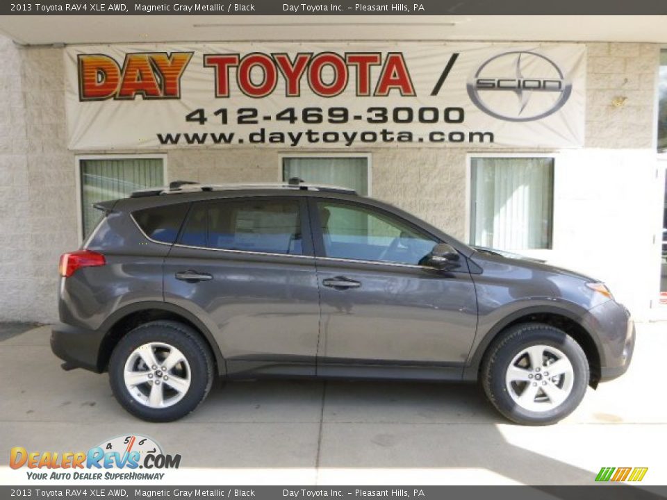2013 Toyota RAV4 XLE AWD Magnetic Gray Metallic / Black Photo #1