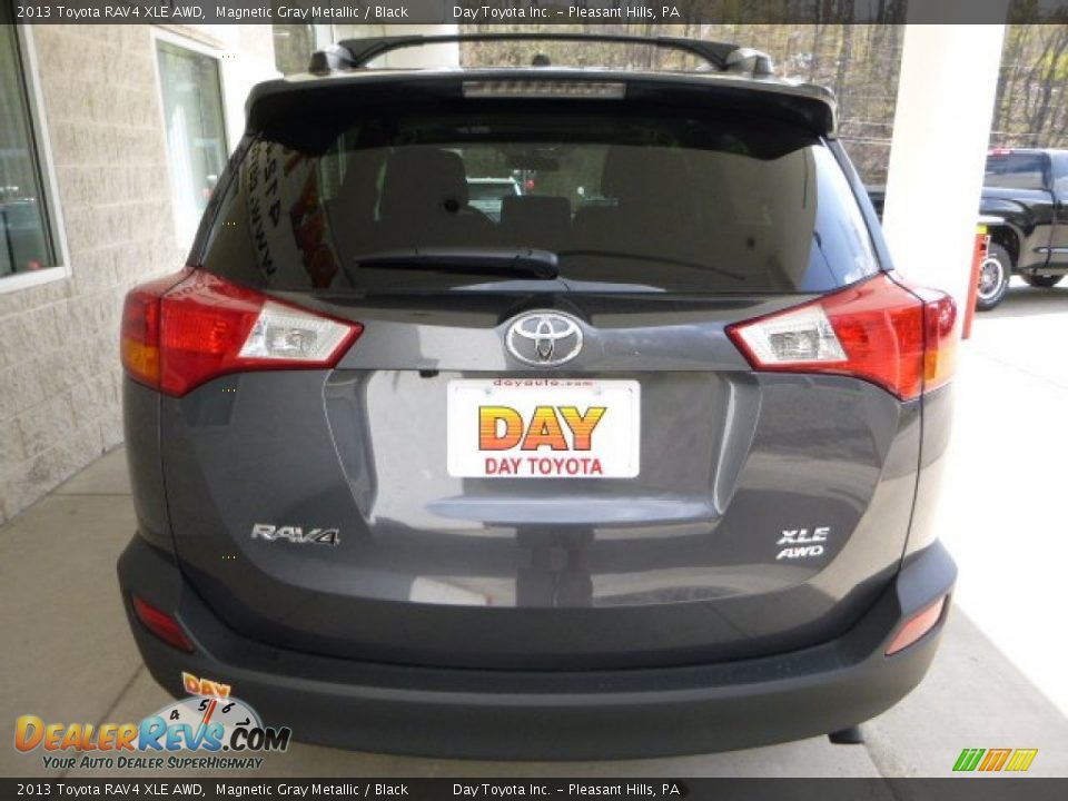 2013 Toyota RAV4 XLE AWD Magnetic Gray Metallic / Black Photo #3