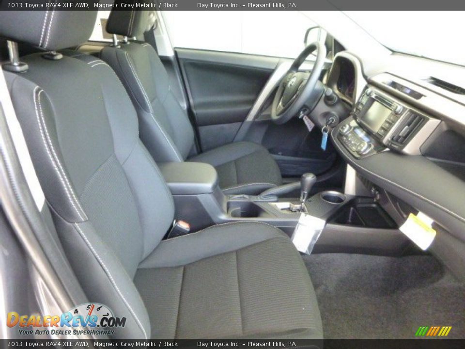 2013 Toyota RAV4 XLE AWD Magnetic Gray Metallic / Black Photo #9