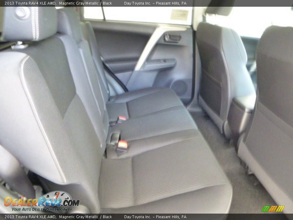 2013 Toyota RAV4 XLE AWD Magnetic Gray Metallic / Black Photo #12