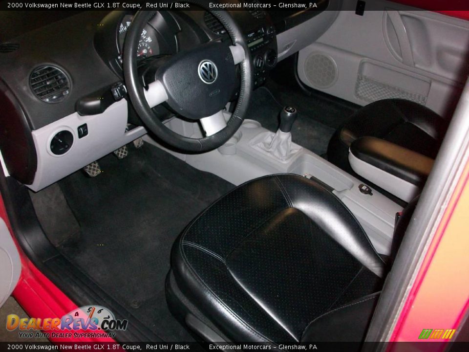 2000 Volkswagen New Beetle GLX 1.8T Coupe Red Uni / Black Photo #11