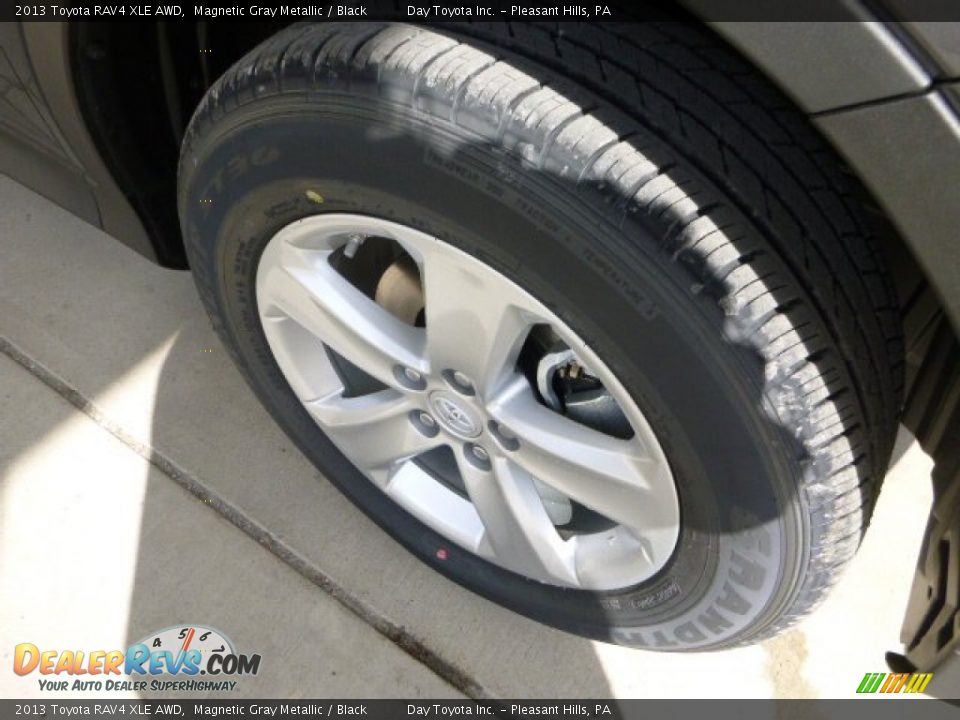 2013 Toyota RAV4 XLE AWD Magnetic Gray Metallic / Black Photo #8