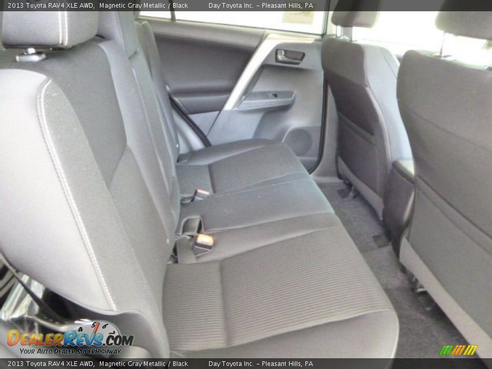 2013 Toyota RAV4 XLE AWD Magnetic Gray Metallic / Black Photo #12