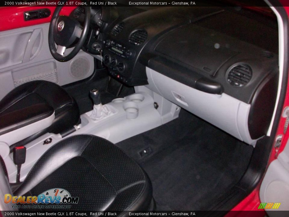 2000 Volkswagen New Beetle GLX 1.8T Coupe Red Uni / Black Photo #19