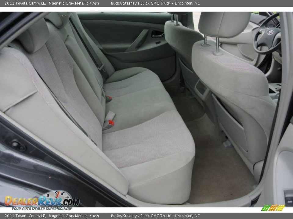 2011 Toyota Camry LE Magnetic Gray Metallic / Ash Photo #16