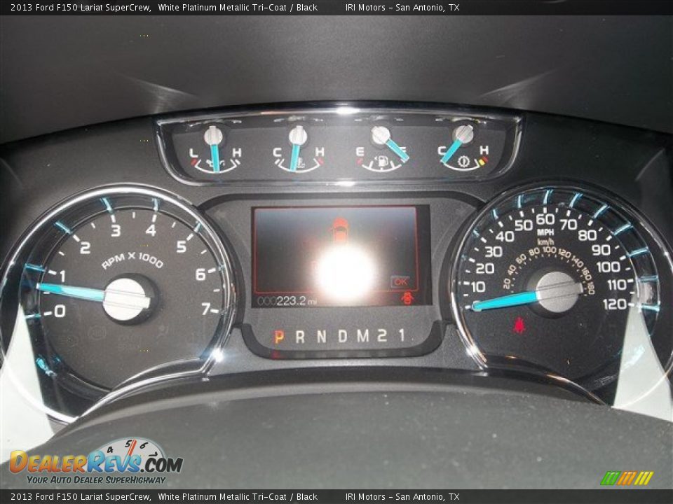 2013 Ford F150 Lariat SuperCrew White Platinum Metallic Tri-Coat / Black Photo #28