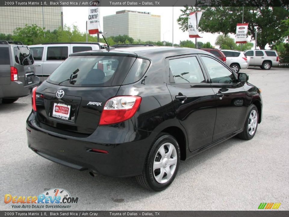 2009 Toyota Matrix 1.8 Black Sand Mica / Ash Gray Photo #6