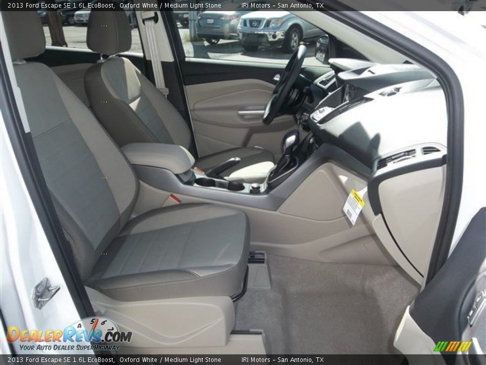 2013 Ford Escape SE 1.6L EcoBoost Oxford White / Medium Light Stone Photo #13
