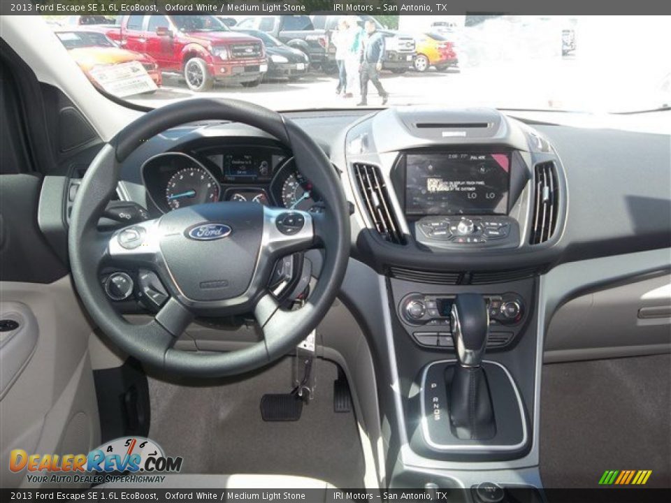 2013 Ford Escape SE 1.6L EcoBoost Oxford White / Medium Light Stone Photo #20