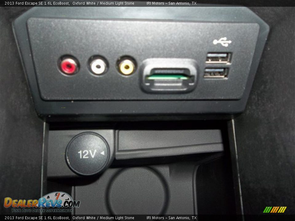 2013 Ford Escape SE 1.6L EcoBoost Oxford White / Medium Light Stone Photo #28