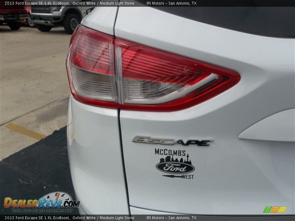 2013 Ford Escape SE 1.6L EcoBoost Oxford White / Medium Light Stone Photo #34