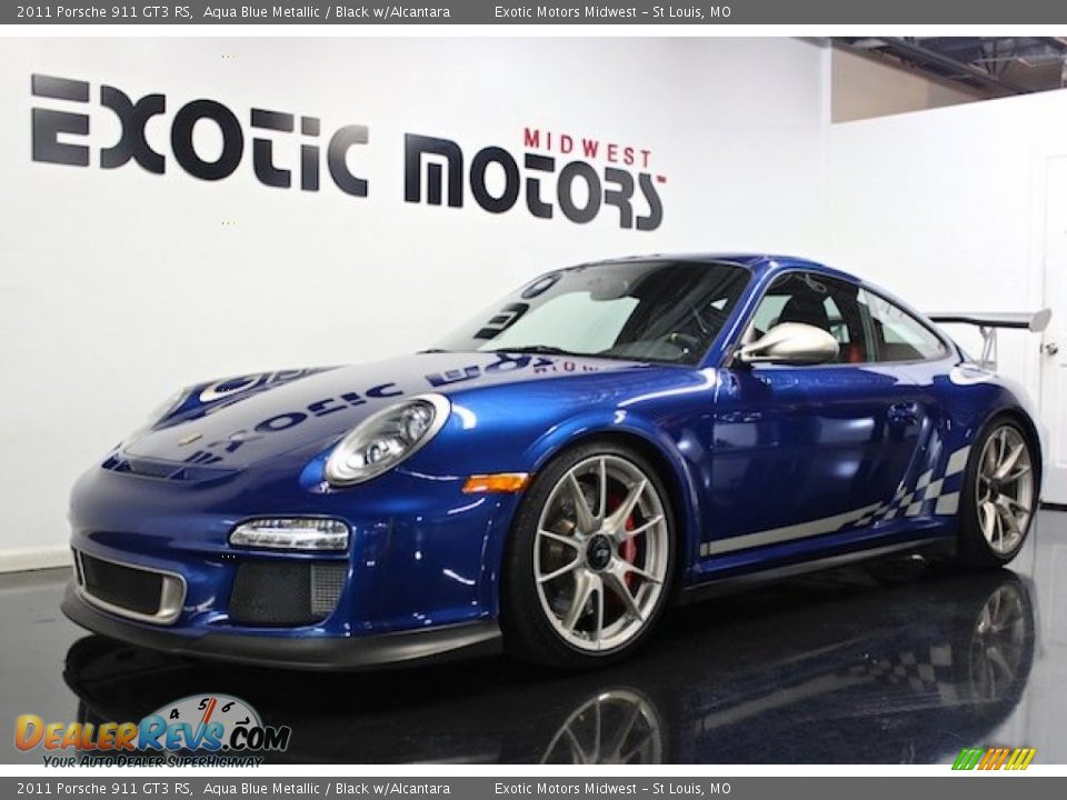 Front 3/4 View of 2011 Porsche 911 GT3 RS Photo #2