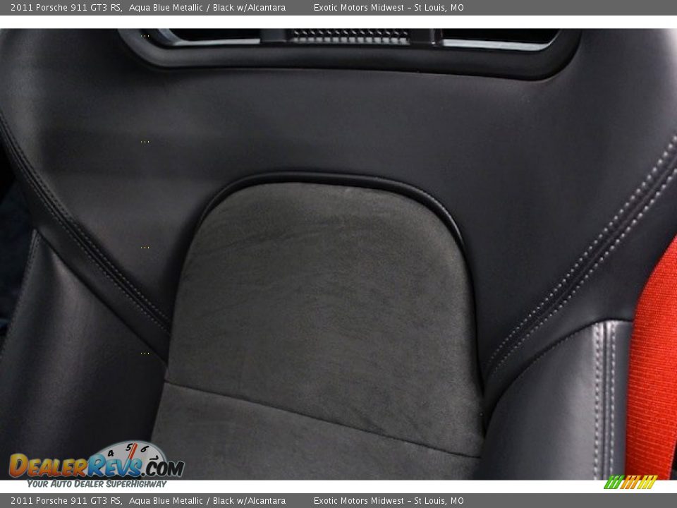 Front Seat of 2011 Porsche 911 GT3 RS Photo #21