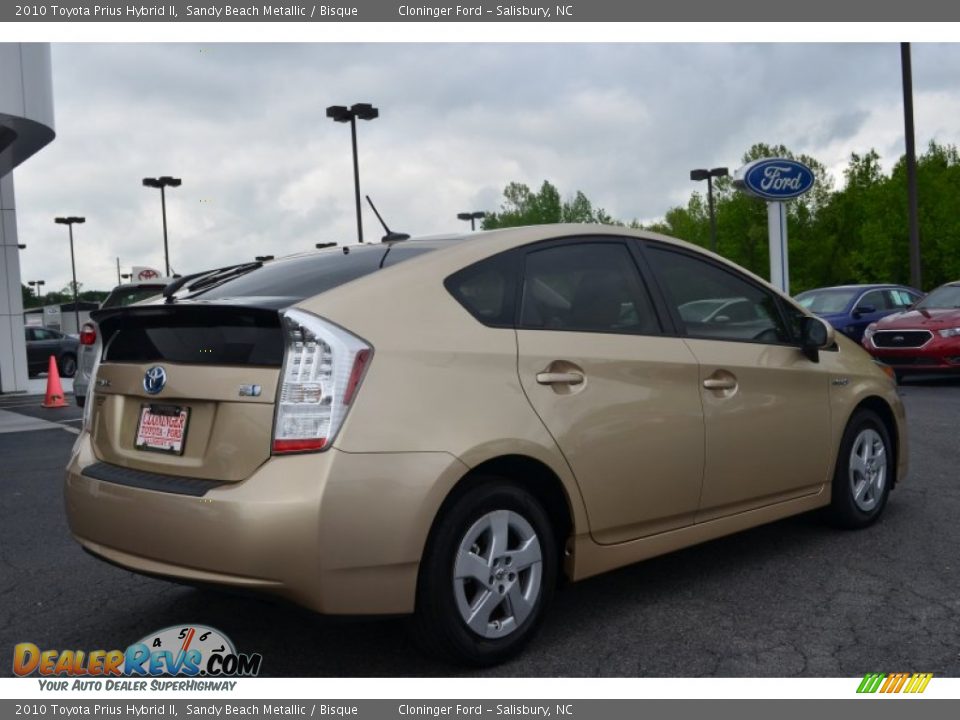 2010 Toyota Prius Hybrid II Sandy Beach Metallic / Bisque Photo #3