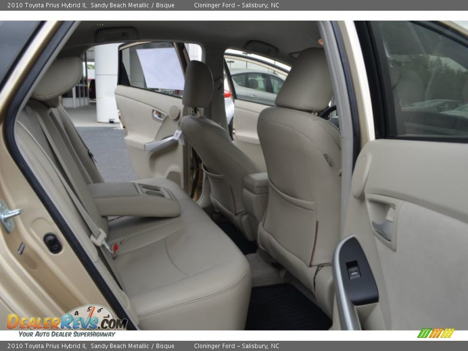 2010 Toyota Prius Hybrid II Sandy Beach Metallic / Bisque Photo #13