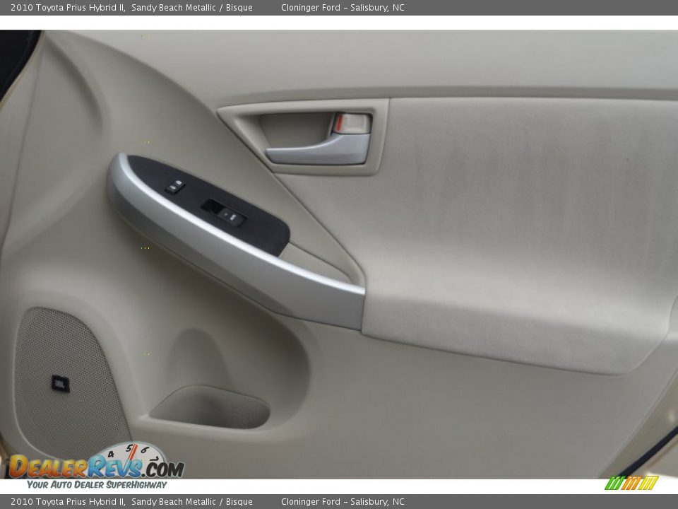 2010 Toyota Prius Hybrid II Sandy Beach Metallic / Bisque Photo #16