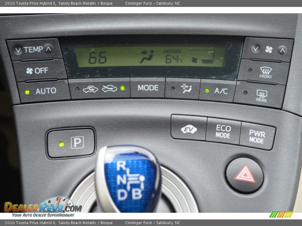 2010 Toyota Prius Hybrid II Sandy Beach Metallic / Bisque Photo #27