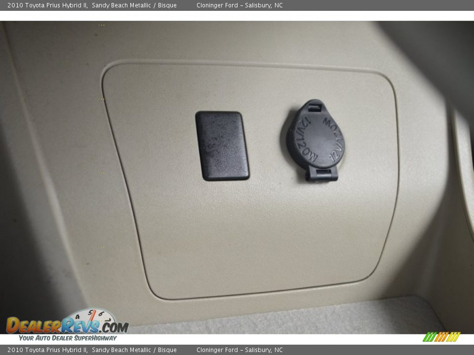 2010 Toyota Prius Hybrid II Sandy Beach Metallic / Bisque Photo #28