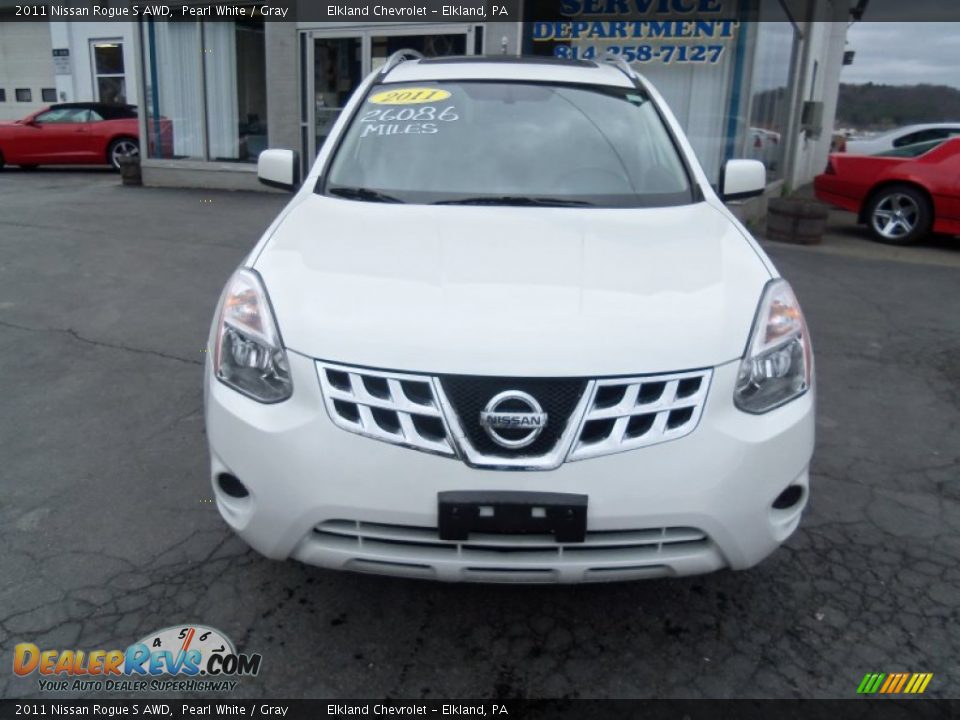 2011 Nissan Rogue S AWD Pearl White / Gray Photo #4
