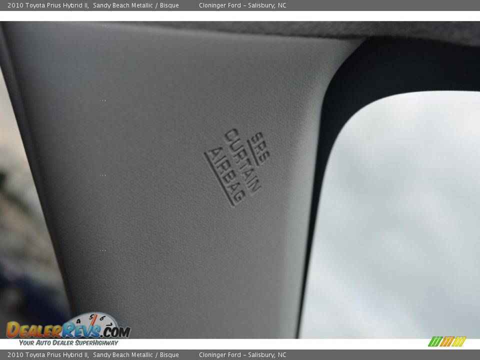 2010 Toyota Prius Hybrid II Sandy Beach Metallic / Bisque Photo #29