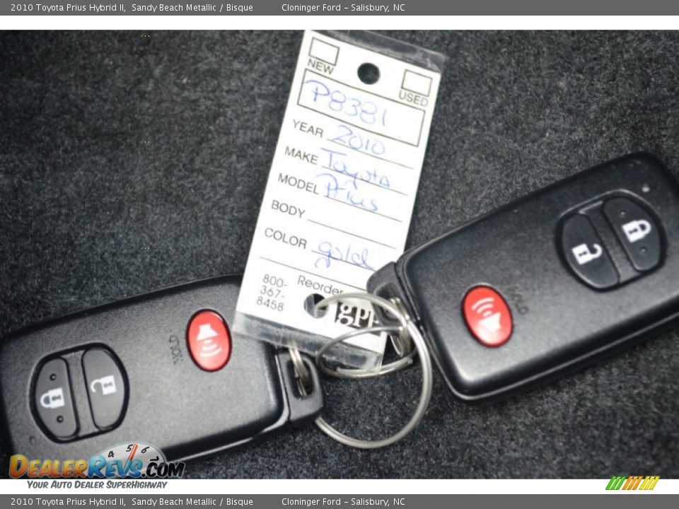 2010 Toyota Prius Hybrid II Sandy Beach Metallic / Bisque Photo #30