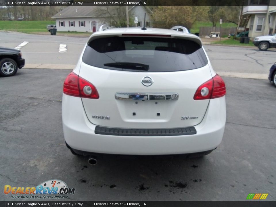 2011 Nissan Rogue S AWD Pearl White / Gray Photo #10
