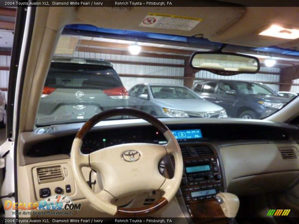 2004 Toyota Avalon XLS Diamond White Pearl / Ivory Photo #6