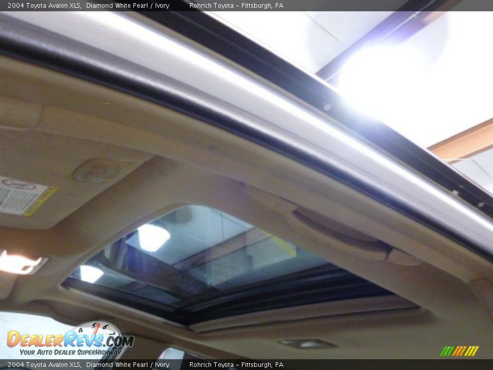 2004 Toyota Avalon XLS Diamond White Pearl / Ivory Photo #7