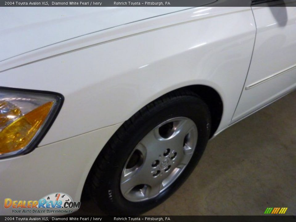 2004 Toyota Avalon XLS Diamond White Pearl / Ivory Photo #8