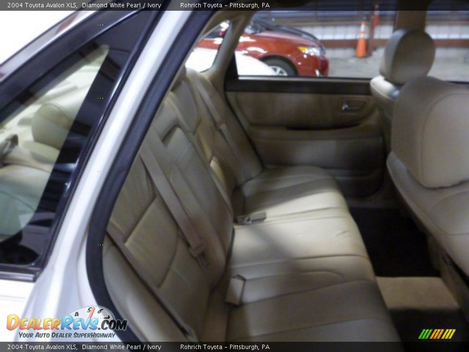 2004 Toyota Avalon XLS Diamond White Pearl / Ivory Photo #14