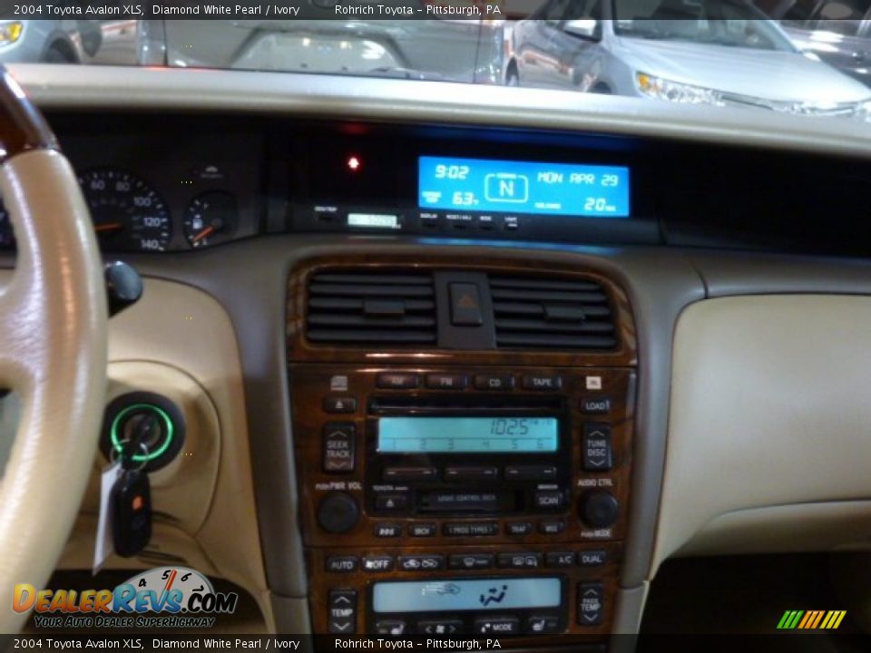 2004 Toyota Avalon XLS Diamond White Pearl / Ivory Photo #19