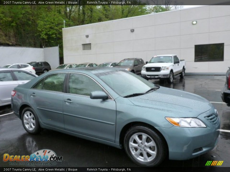 2007 Toyota Camry LE Aloe Green Metallic / Bisque Photo #1