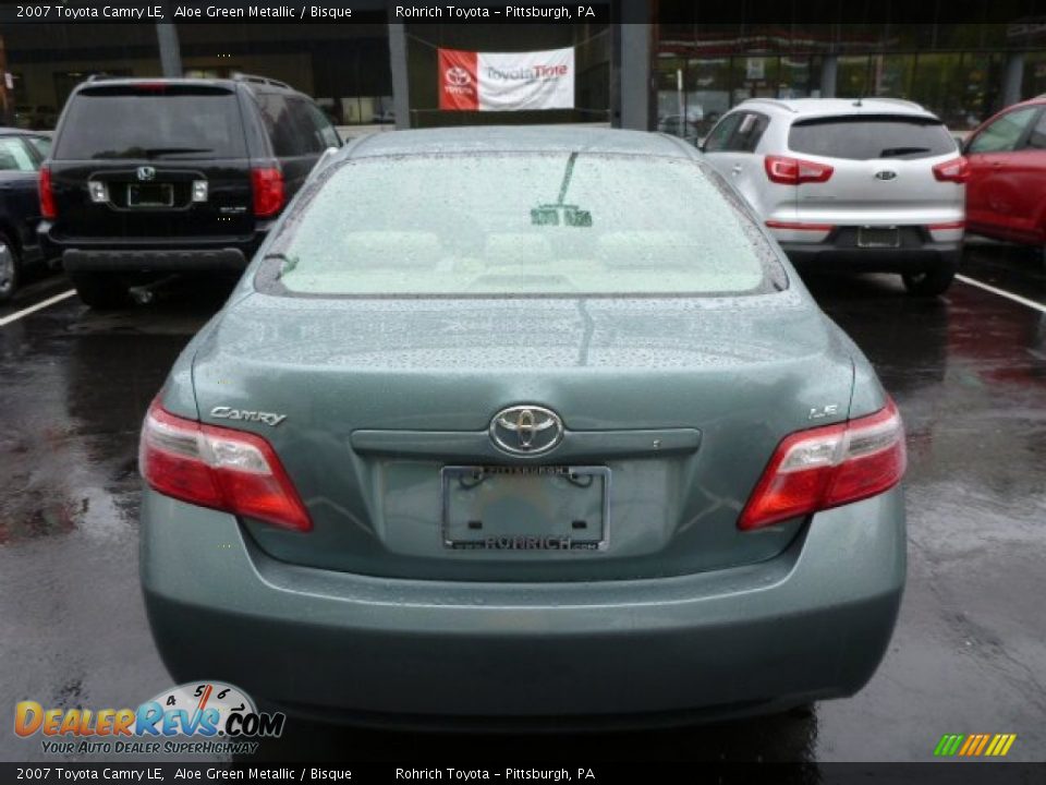 2007 Toyota Camry LE Aloe Green Metallic / Bisque Photo #12