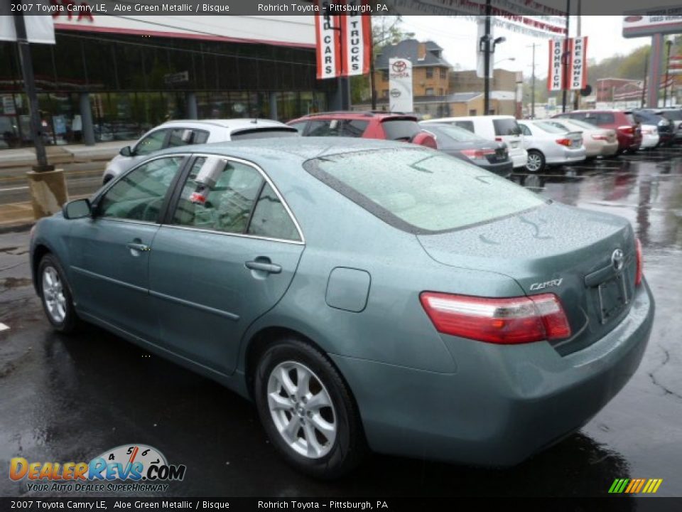 2007 Toyota Camry LE Aloe Green Metallic / Bisque Photo #13