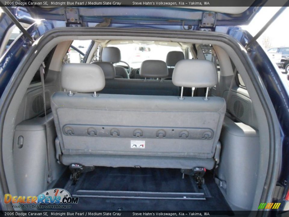 2006 Dodge Caravan SE Midnight Blue Pearl / Medium Slate Gray Photo #22