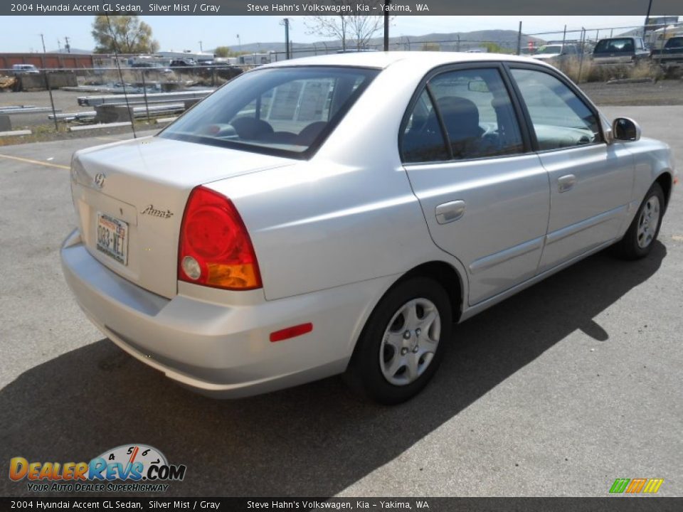 2004 Hyundai Accent GL Sedan Silver Mist / Gray Photo #6