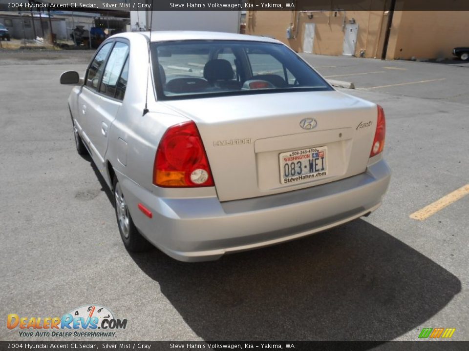 2004 Hyundai Accent GL Sedan Silver Mist / Gray Photo #8