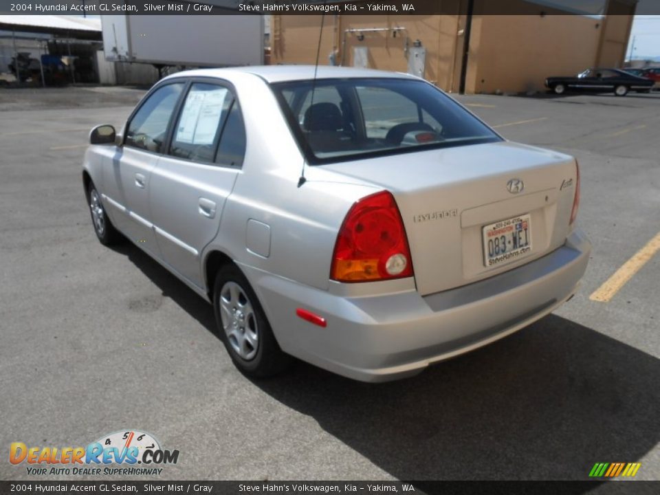 2004 Hyundai Accent GL Sedan Silver Mist / Gray Photo #9