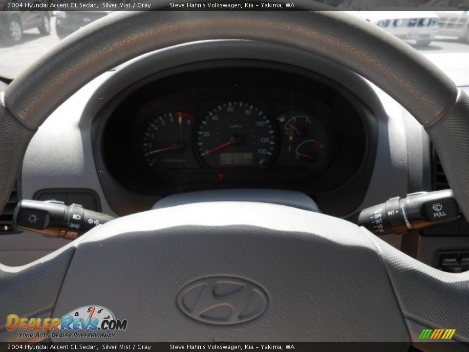 2004 Hyundai Accent GL Sedan Silver Mist / Gray Photo #12