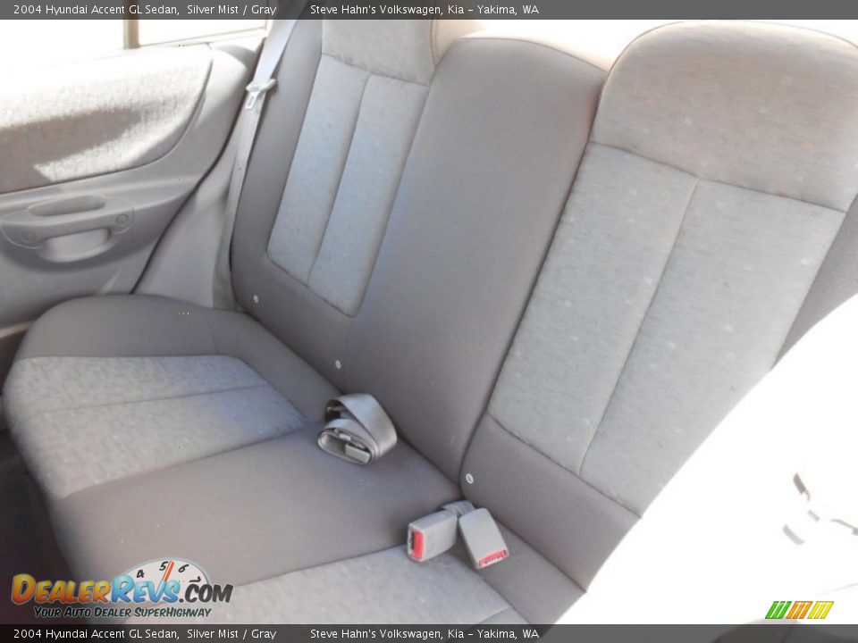 2004 Hyundai Accent GL Sedan Silver Mist / Gray Photo #20